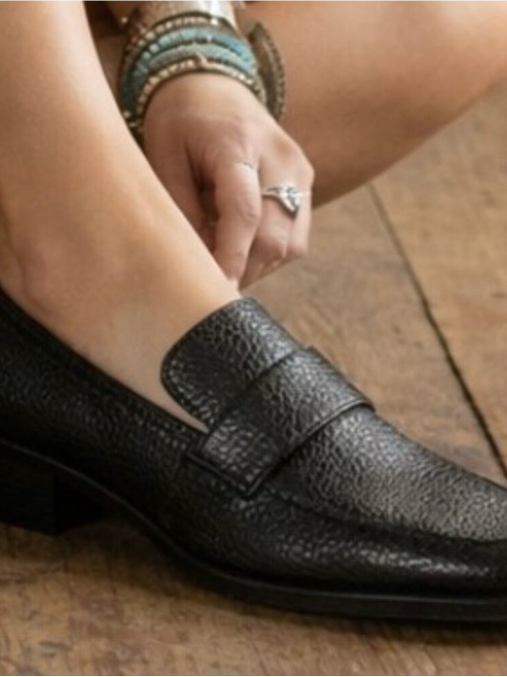 VIONIC Sellah Pebbled Leather Women's Loafer Black Size 8.5